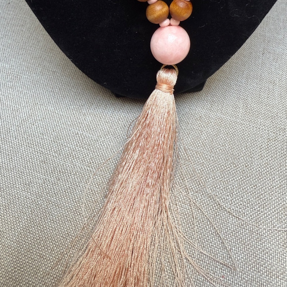 Natural Sandalwood and Tassel Malla Bead Necklace - Picture 2 of 8